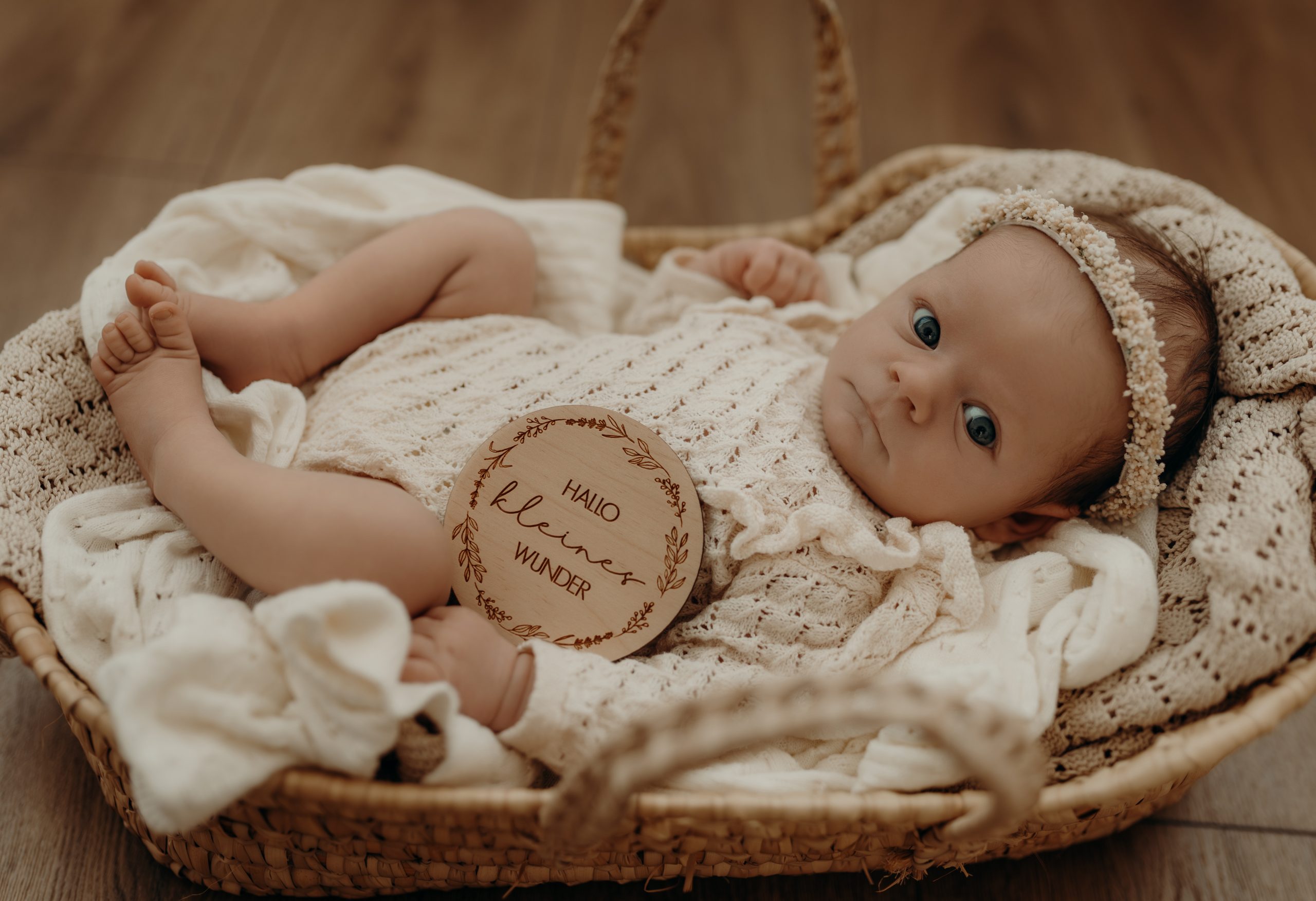 Neugeborenes Baby beim Newborn Shooting bei Daniela Herold Fotografie Rodgau